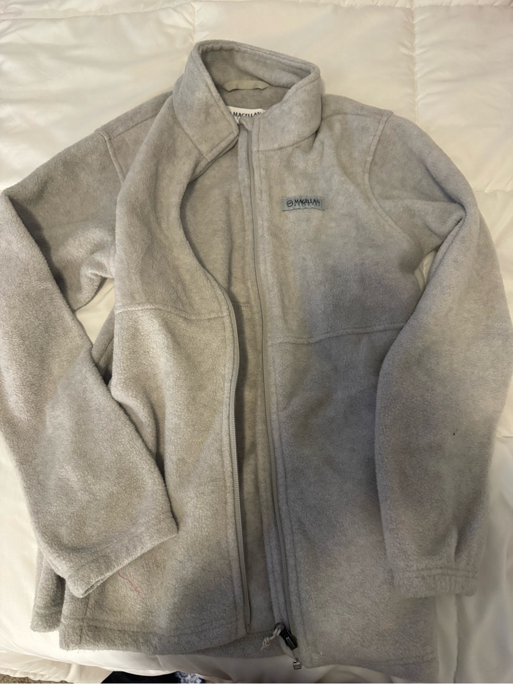 Magellan Outdoors Light Gray Fleece Jacket